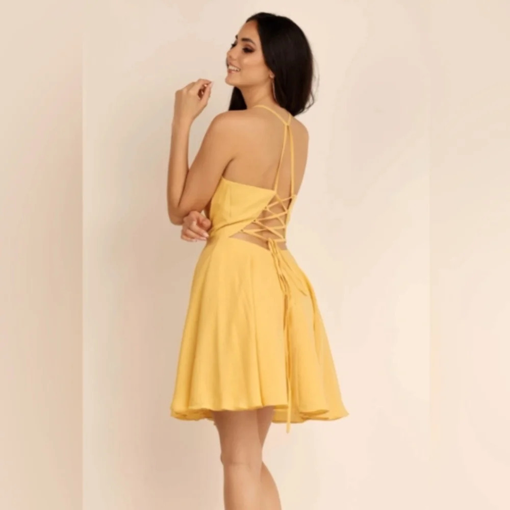 NWT. ABBY PARIS SHORTS Mini Dress by Lucci Lu 984911 in Yellow Size 2 - Picture 3 of 7